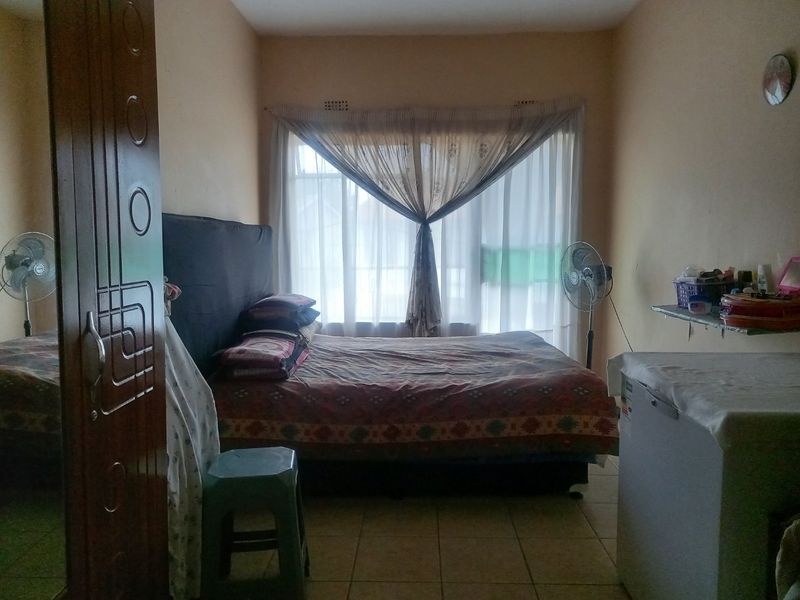 8 Bed House in Actonville for Sale - Photo 5