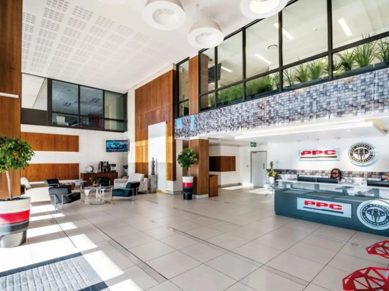 148 Katherine: Refurbished Corporate Masterpiece with Unrivalled Highway Exposure - Photo 2