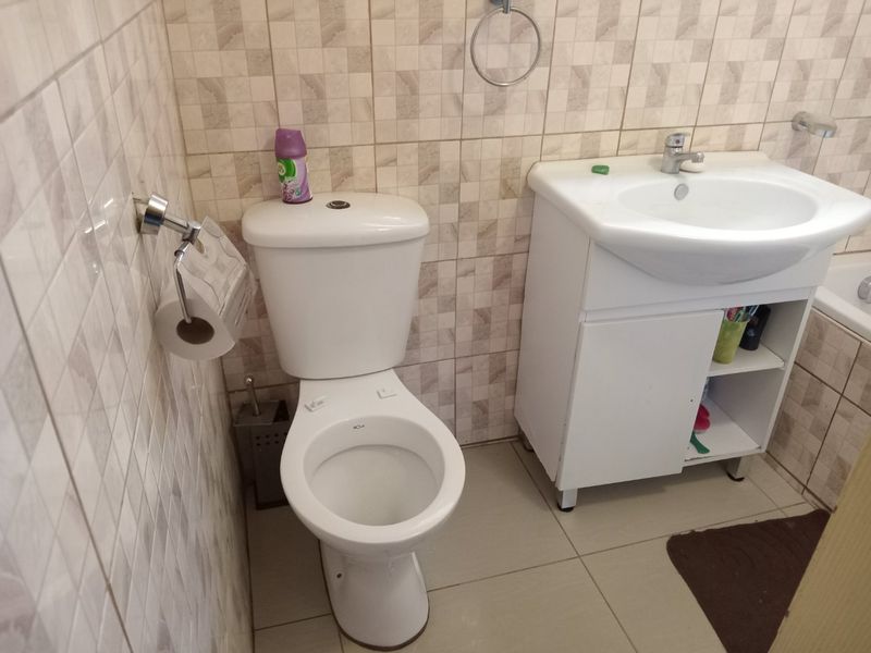 AFFORDABLE AND NEAT 2 BEDROOM HOME FOR SALE - Photo 2