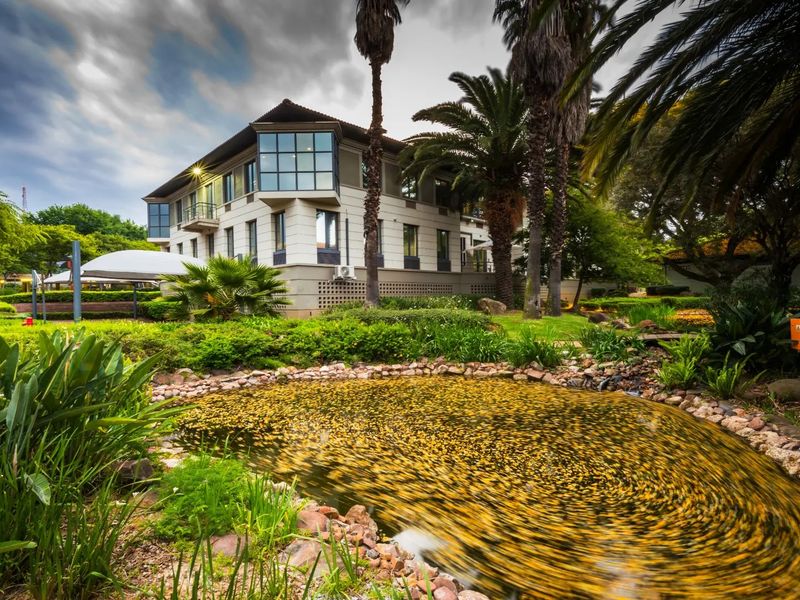 Grayston Office Park: The Perfect Fusion of High Visibility and Garden Serenity