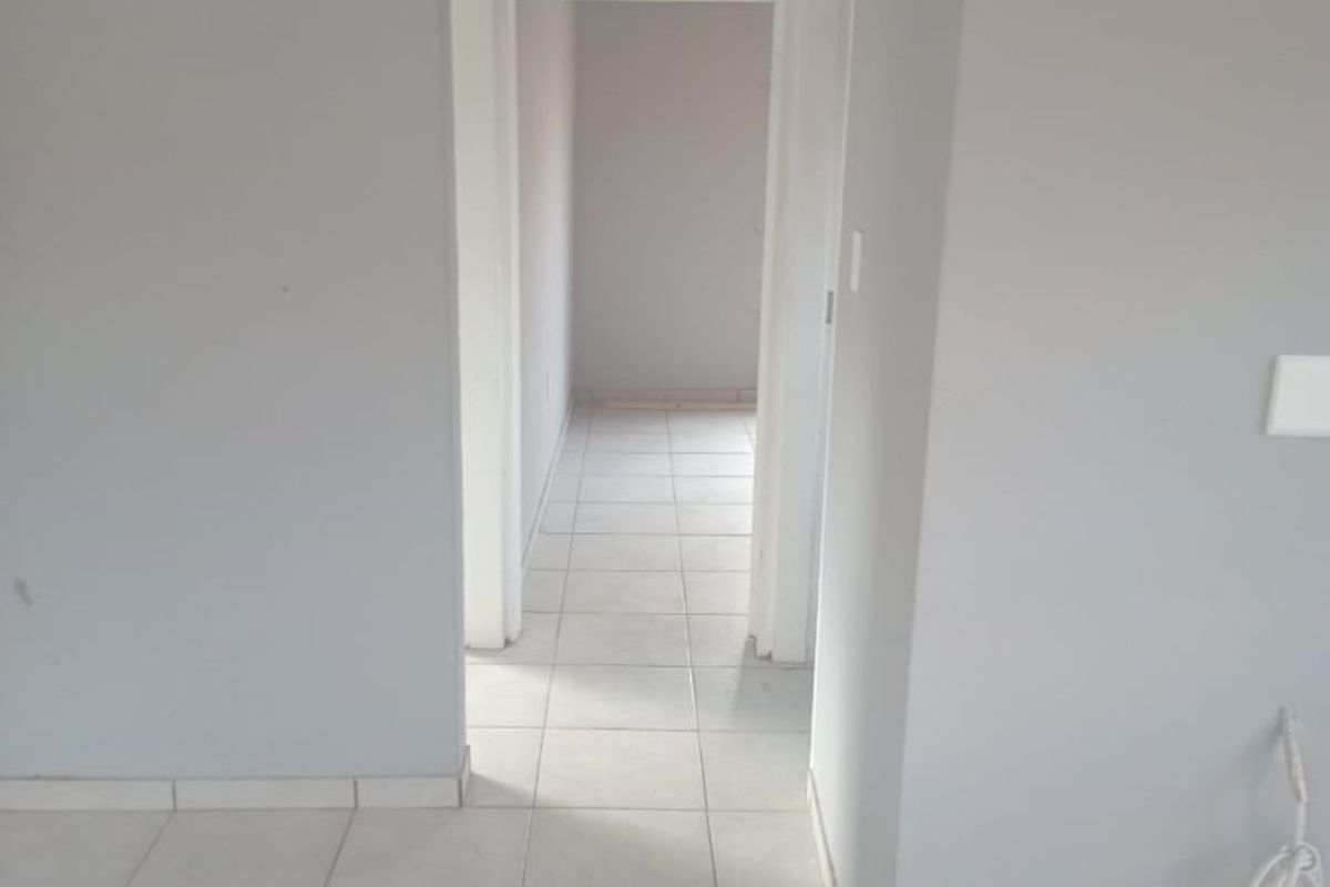 Newly Renovated 2-Bed Home in Mapobane Block S | R625,000 - Photo 5