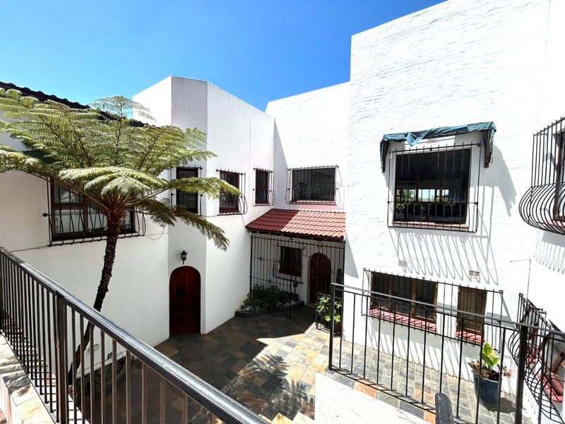 Stunning 5 Bed, 5.5 Bath Home for Sale in the Picturesque Hills of Northcliff - Photo 3