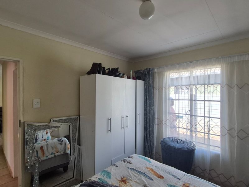 Cozy Sky City Home with Safe Parking - Photo 9