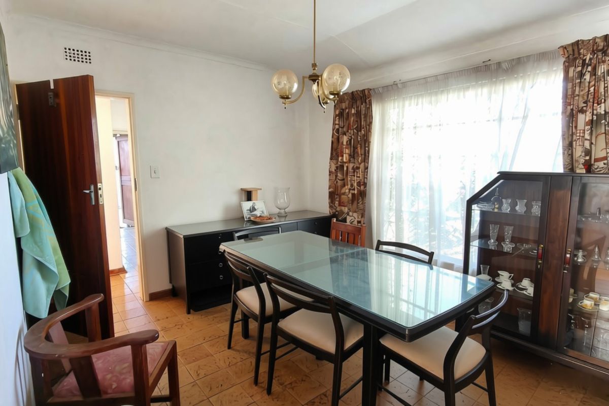 Charming Helderkruin Home with Duplex Flatlet - Photo 3