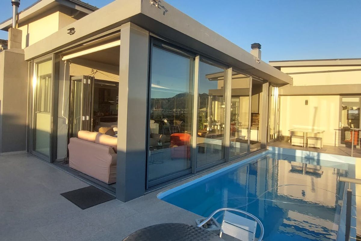 Spectacular Fairhaven Retreat, 2 Bedrooms - Photo 3