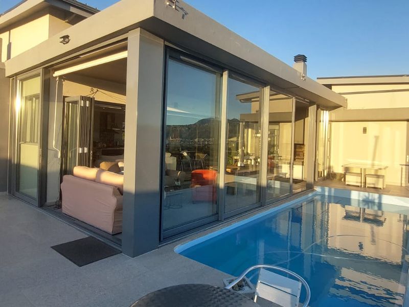 Spectacular Fairhaven Retreat, 2 Bedrooms - Photo 3