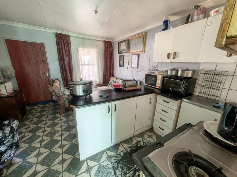 Two bedroom family home for sale in Pelican Park (New Horizon) - Photo 2