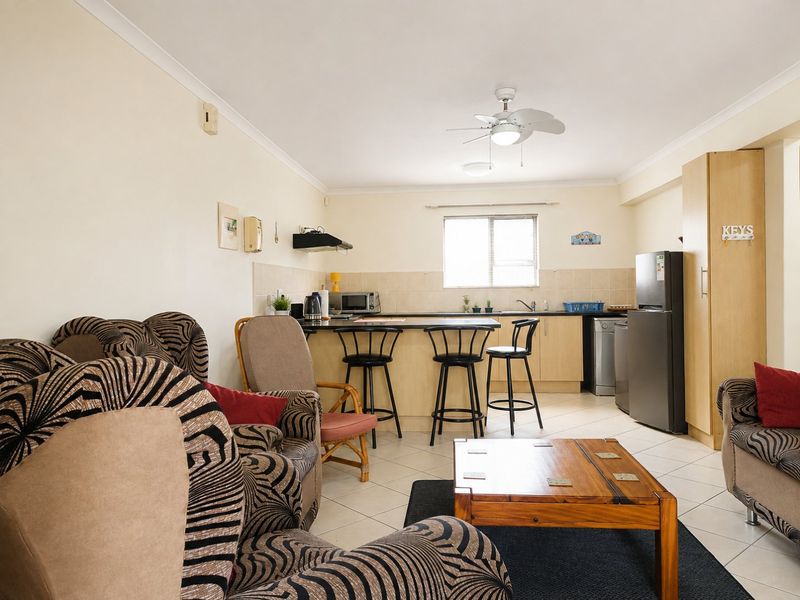 Fully Furnished Apartment with Confirmed December Bookings - Photo 5