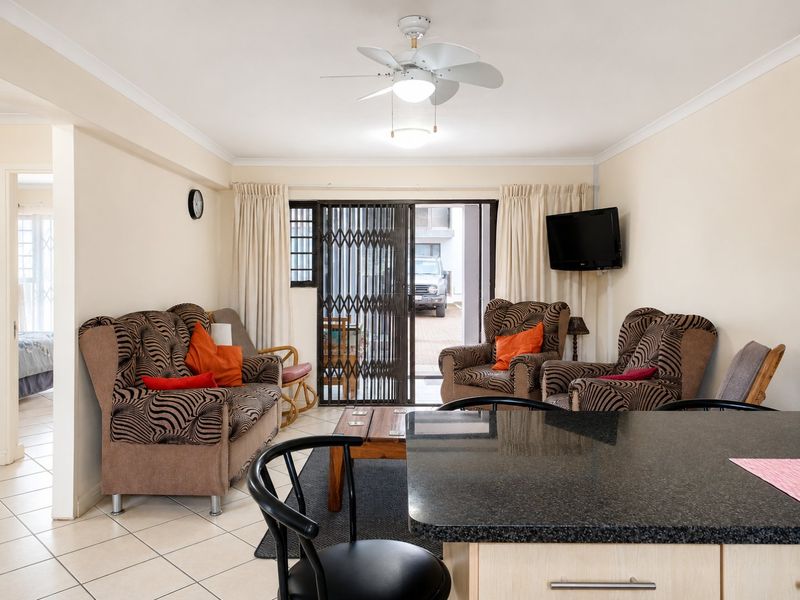 Fully Furnished Apartment with Confirmed December Bookings - Photo 8