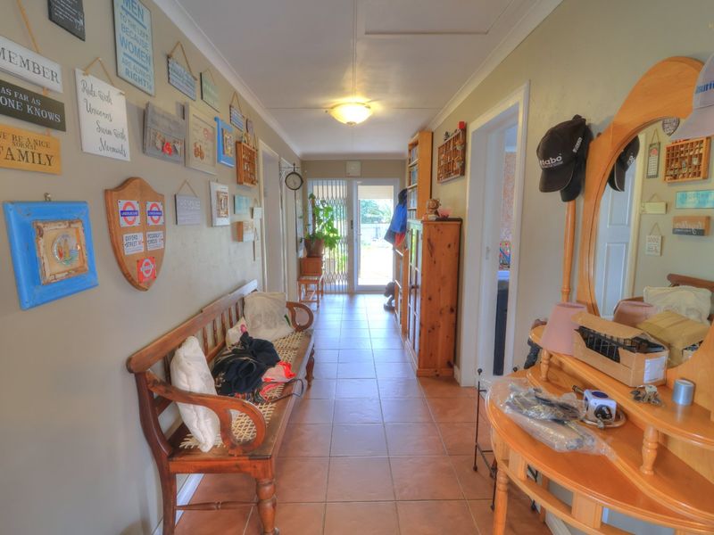 4 Bedroom Coastal Sanctuary - Photo 5