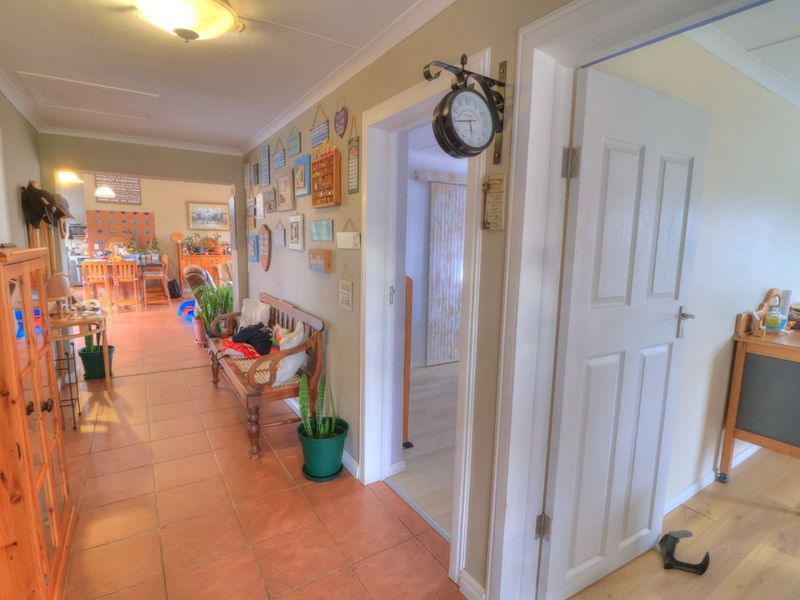 4 Bedroom Coastal Sanctuary - Photo 6