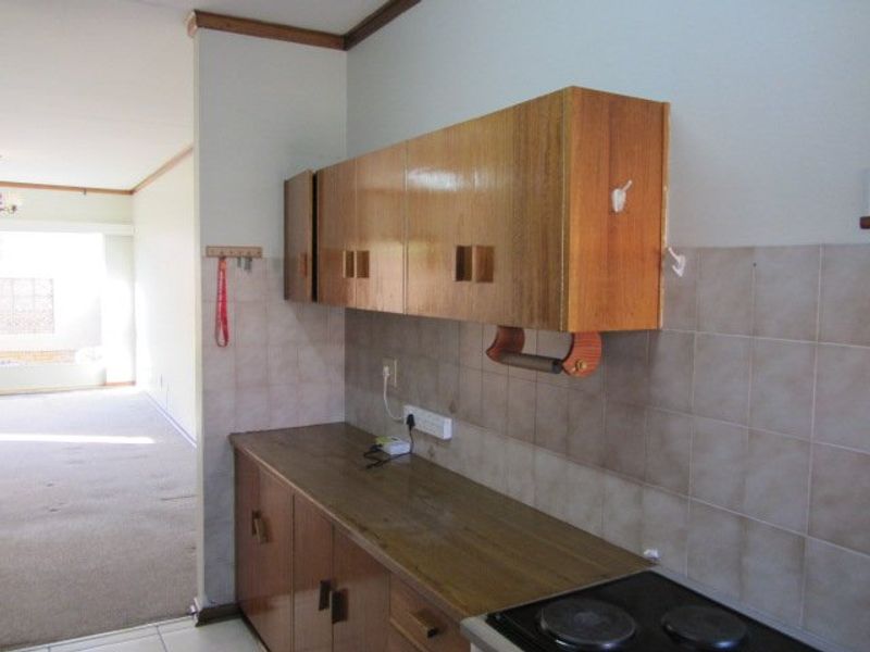Are you looking for a spacious townhouse with lots of potential,this is the one for you! - Photo 6