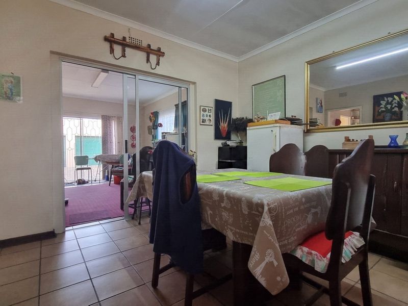 Three-Bedroom Home with One-Bedroom Flat, Lapa and Study - Photo 6