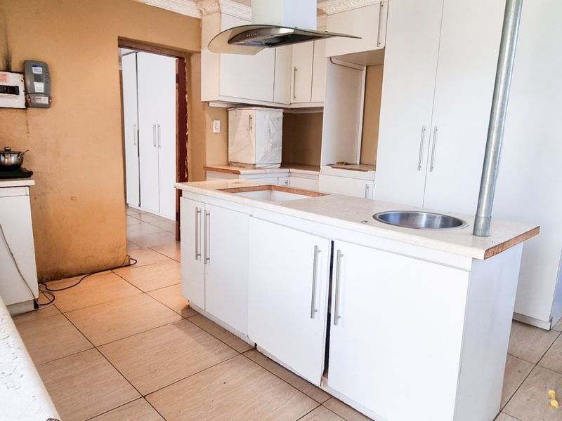 TENACRE AH - RANDFONTEIN - Photo 8