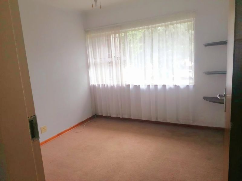 Spacious Pet-Friendly 3-Bedroom Townhouse in Secure Sasolburg Complex - Photo 9