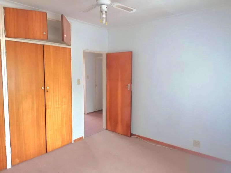 Spacious Pet-Friendly 3-Bedroom Townhouse in Secure Sasolburg Complex - Photo 8