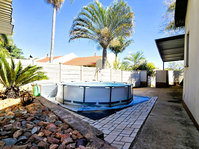 Charming 4-Bedroom Family Home with Granny Flat in Cullinan - Photo 10