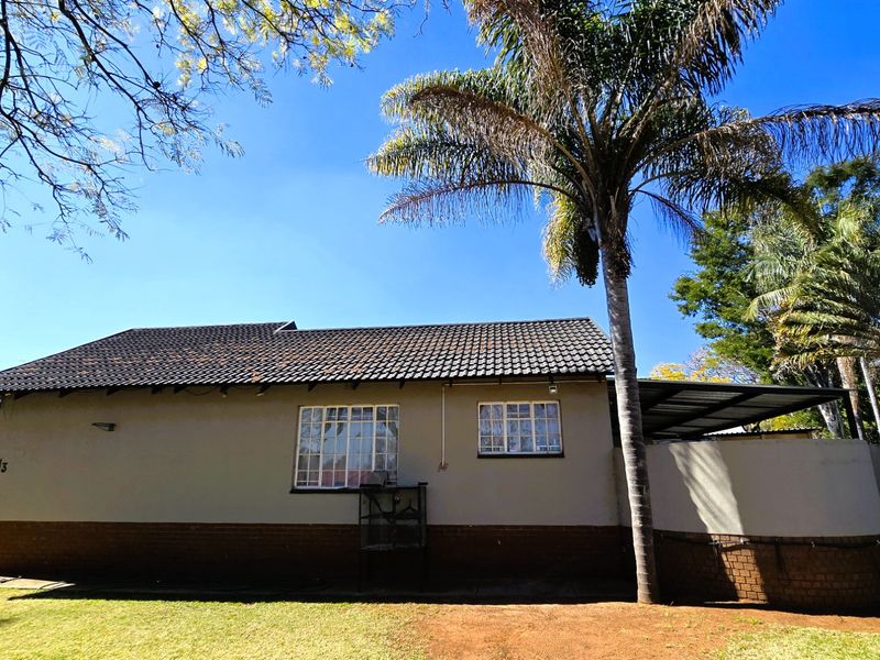 Charming 4-Bedroom Family Home with Granny Flat in Cullinan - Photo 7