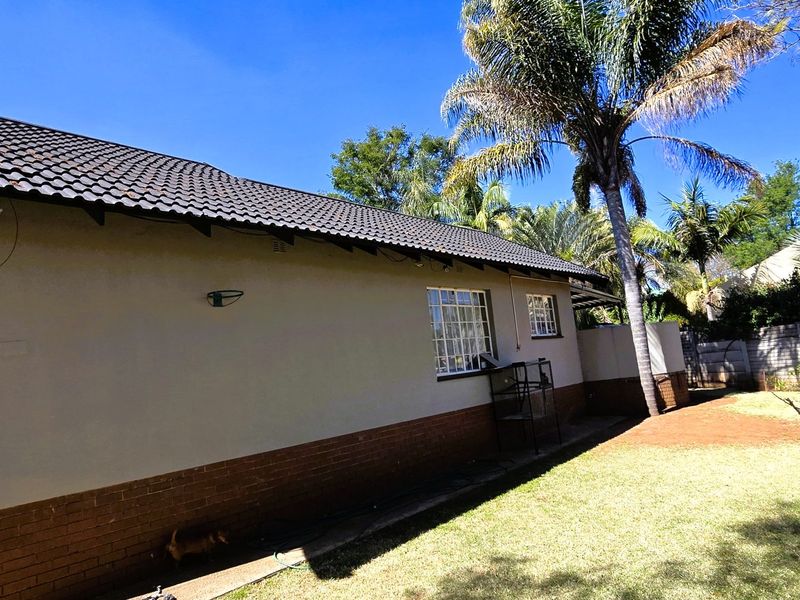 Charming 4-Bedroom Family Home with Granny Flat in Cullinan - Photo 6