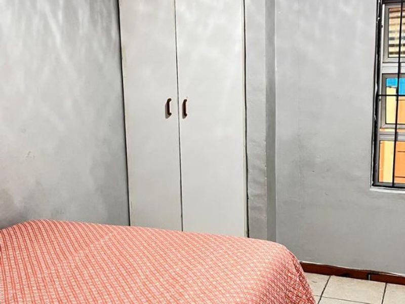 4 Bedroom house with 1 Bedroom flat in Wesbank, Kleinvlei - Photo 9