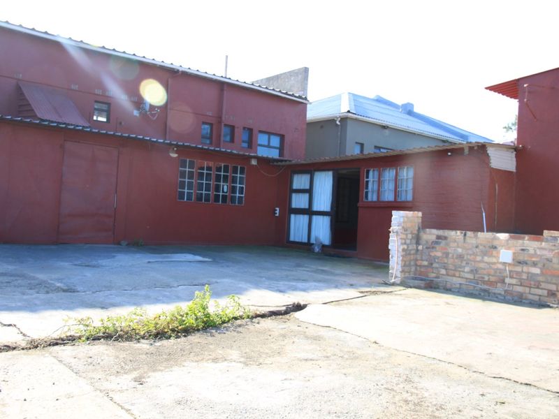 Premises with Opportunity in East London’s West Bank - Photo 5