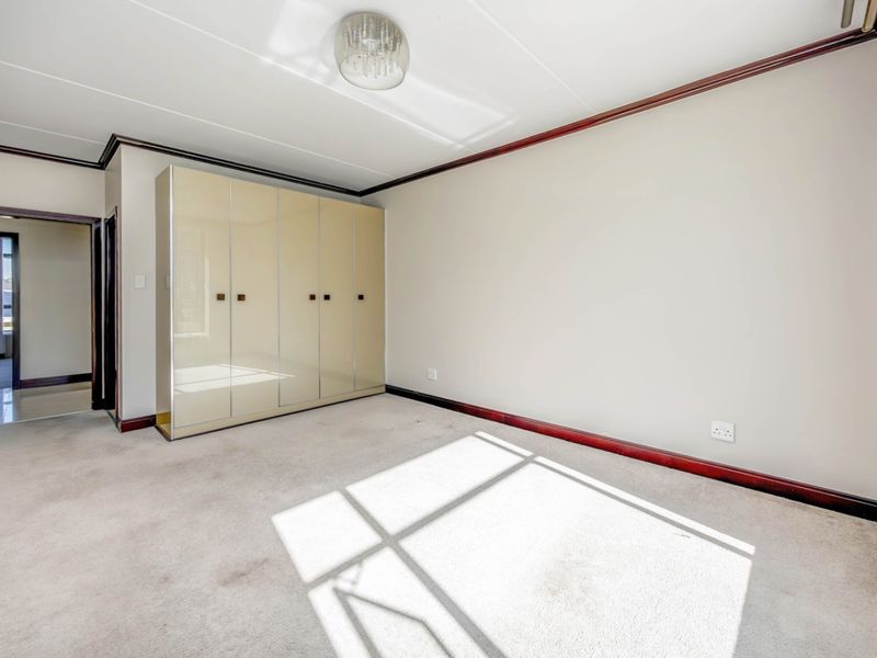 Modern 3 bedroom large unit in Craigavon. - Photo 10