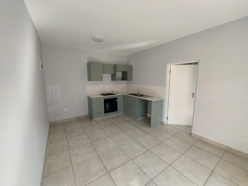 brand new 1 bed 1 bath available in Exclusive Estate  - Photo 10