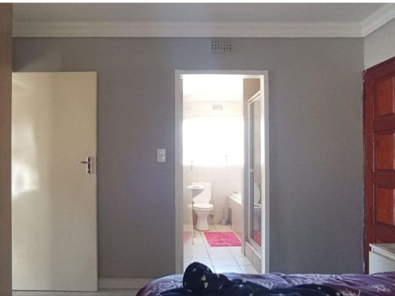 3 Bed House in Clayville for Sale - Photo 6