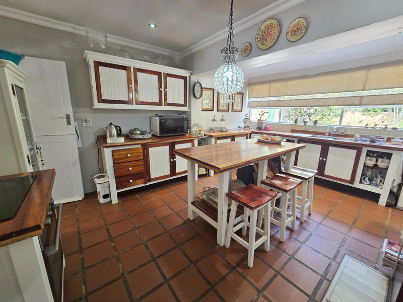 Spacious Wilderness Home for sale with Pool, Separate Cottage and Income-Generating Flatlet - Photo 4