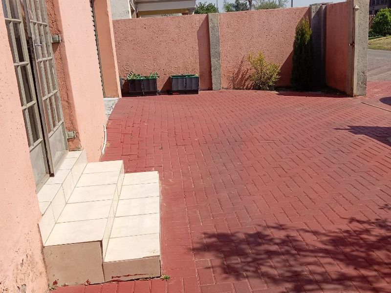 Stunning two bedroom house available for sale.  - Photo 4