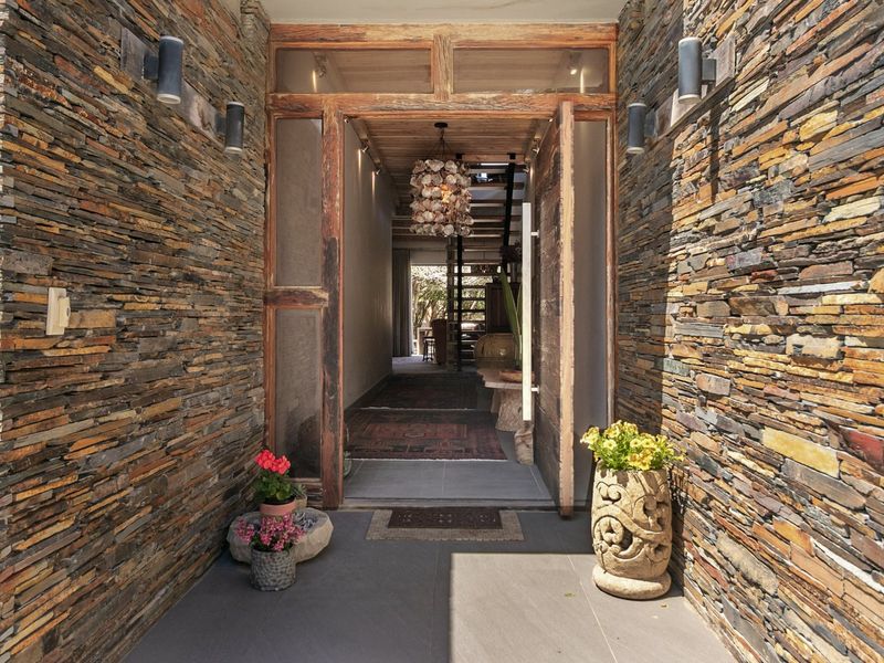 Wake-up to the Ocean’s surf, where Luxury Finds Its Shoreline... - Photo 4