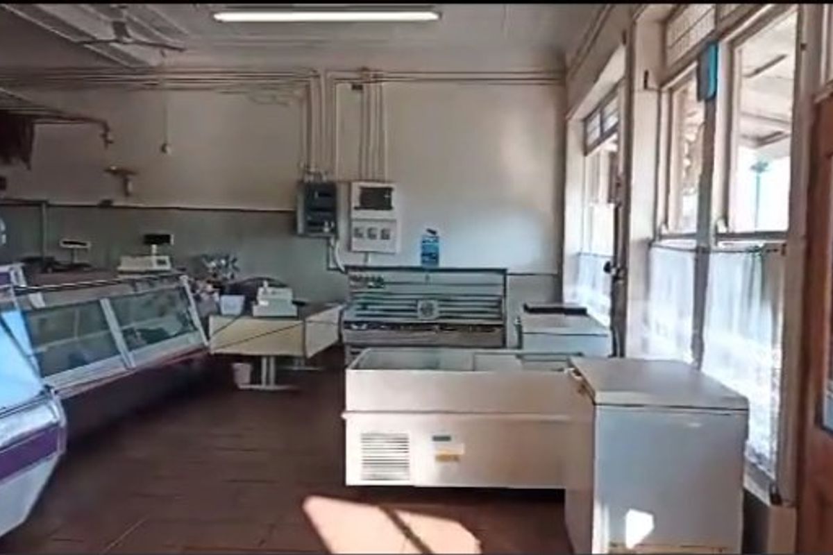 Established butchery with residential income potential - Photo 3