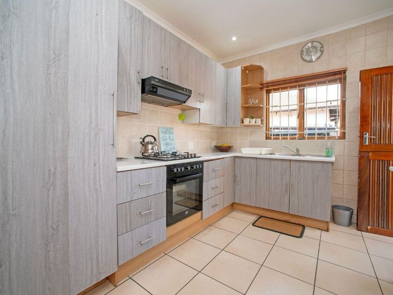 Stunning 3 Bed Home with Flatlet and Solar - Photo 8