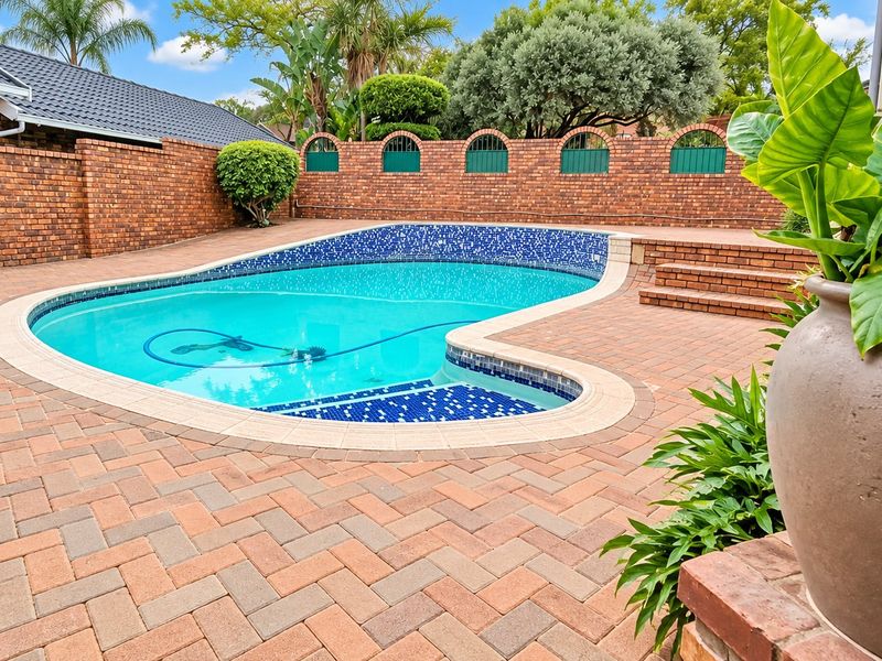 Well-Loved Family Home in an Excellent Location - Photo 5