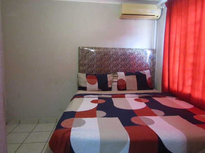 HOUSE FOR SALE IN NORTHAM - Photo 8
