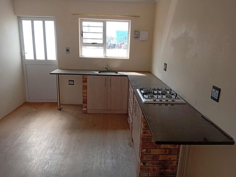 TWO-BEDROOM FLATS TO RENT – VREDENDAL NORTH - Photo 3