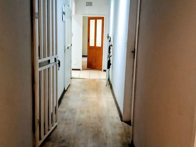 SPACIOUS 5-BEDROOM FAMILY HOME TO LET | REYDAL, TARLTON - Photo 3