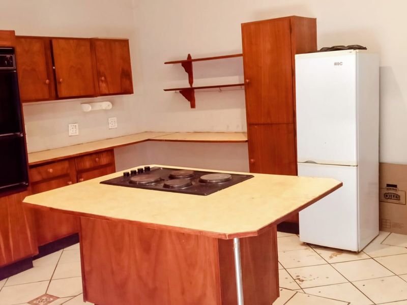 SPACIOUS 5-BEDROOM FAMILY HOME TO LET | REYDAL, TARLTON - Photo 10
