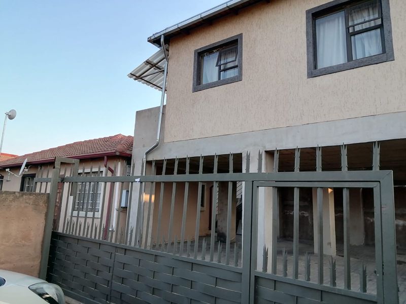 7 Bedrooms 6 bathrooms investment property in Bali Village - Photo 3