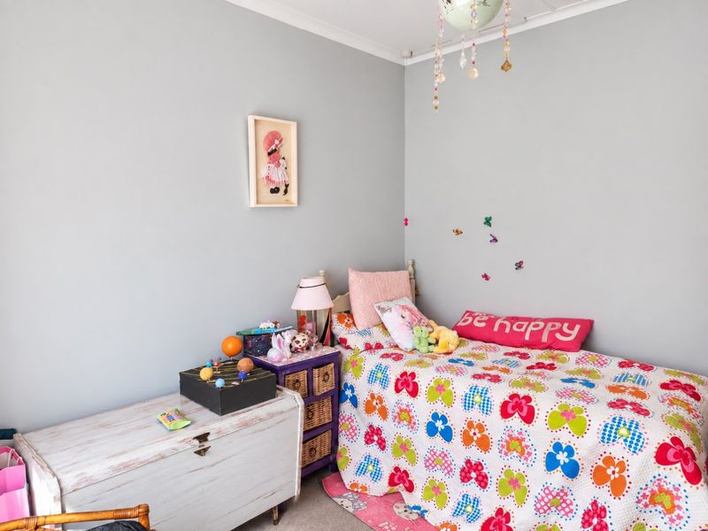 Spacious 5-Bedroom Family Home with Flatlet Potential | Stilfontein Ext 4 - Photo 8