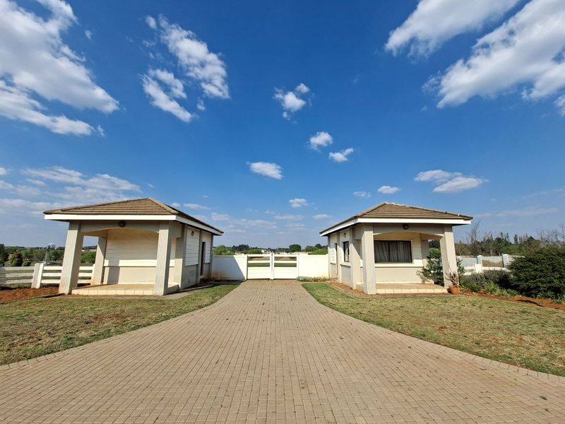 A RARE LIFESTYLE/EQUESTRIAN LAND OPPORTUNITY IN "THE HIDDEN GEM" - Photo 4