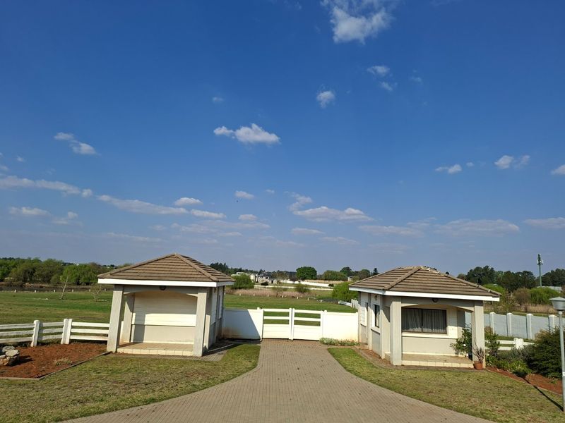 A RARE LIFESTYLE/EQUESTRIAN LAND OPPORTUNITY IN "THE HIDDEN GEM" - Photo 2