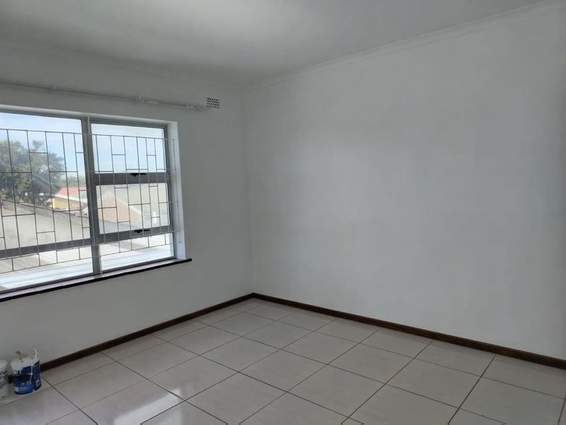 2 BEDROOM TOP FLOOR UNIT TO RENT IN WELCOME ESTATE - Photo 4