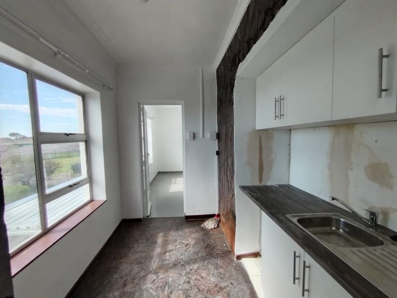 2 BEDROOM TOP FLOOR UNIT TO RENT IN WELCOME ESTATE - Photo 9