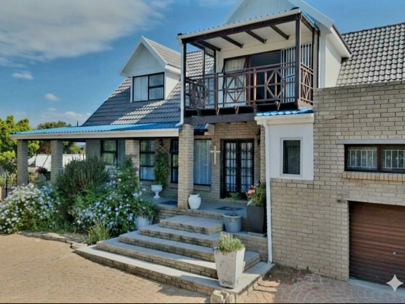 HARTENBOS HEUWELS -  Peaceful Living Surrounded by Lush Green Valleys and Majestic Mountains - Photo 8