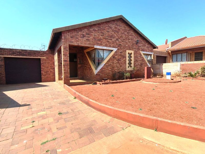  Spacious 3 Bedroom Family Home in a Quiet Cul de Sac - Photo 6