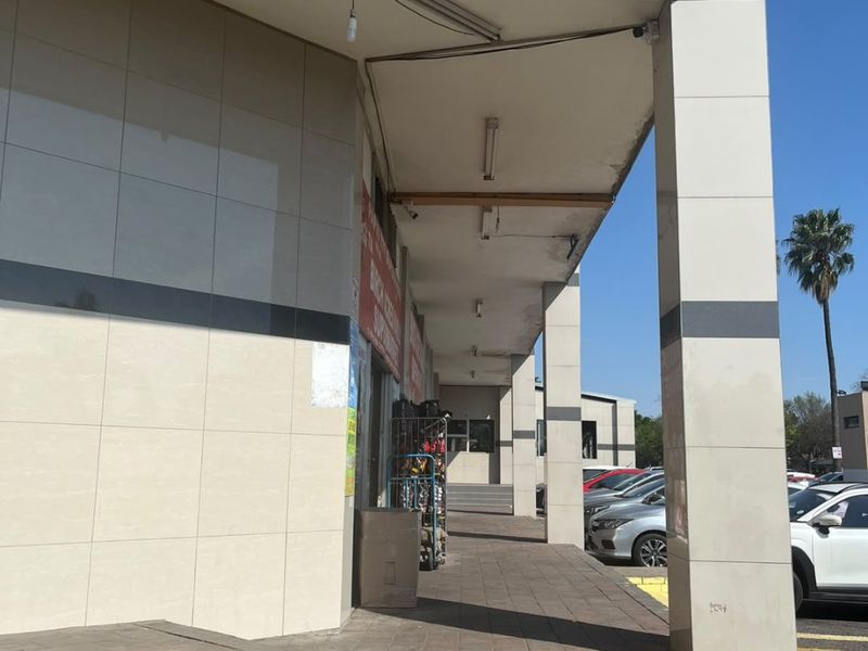 RETAIL CENTRE FOR SALE IN BIRD ACRES – INCOME-PRODUCING INVESTMENT OPPORTUNITY - Photo 2