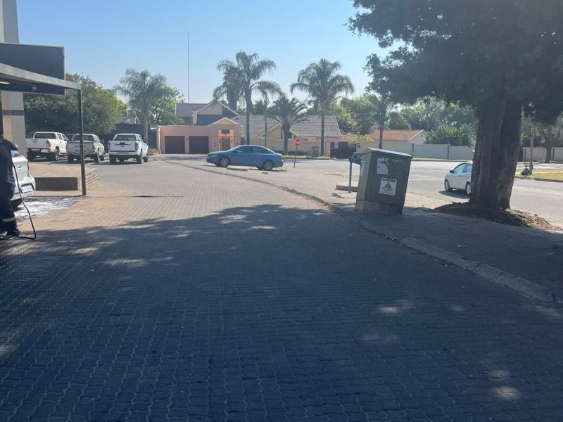 RETAIL CENTRE FOR SALE IN BIRD ACRES – INCOME-PRODUCING INVESTMENT OPPORTUNITY - Photo 10