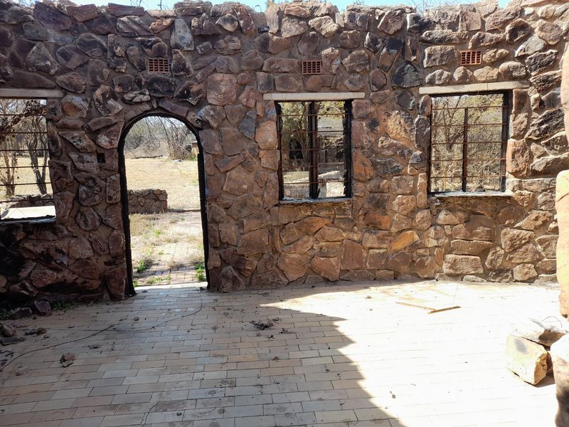 A bargain buy for the DIY enthusiast - 21 glorious hectares in the Crocodile Reserve - Photo 10