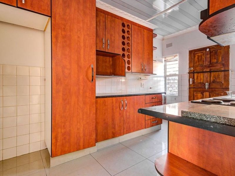 Modern 3 bedroom duplex townhouse for sale in Birchleigh North - Photo 2